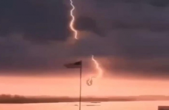 «SpaceX» отложила запуск ракеты Falcon Heavy из-за непогоды